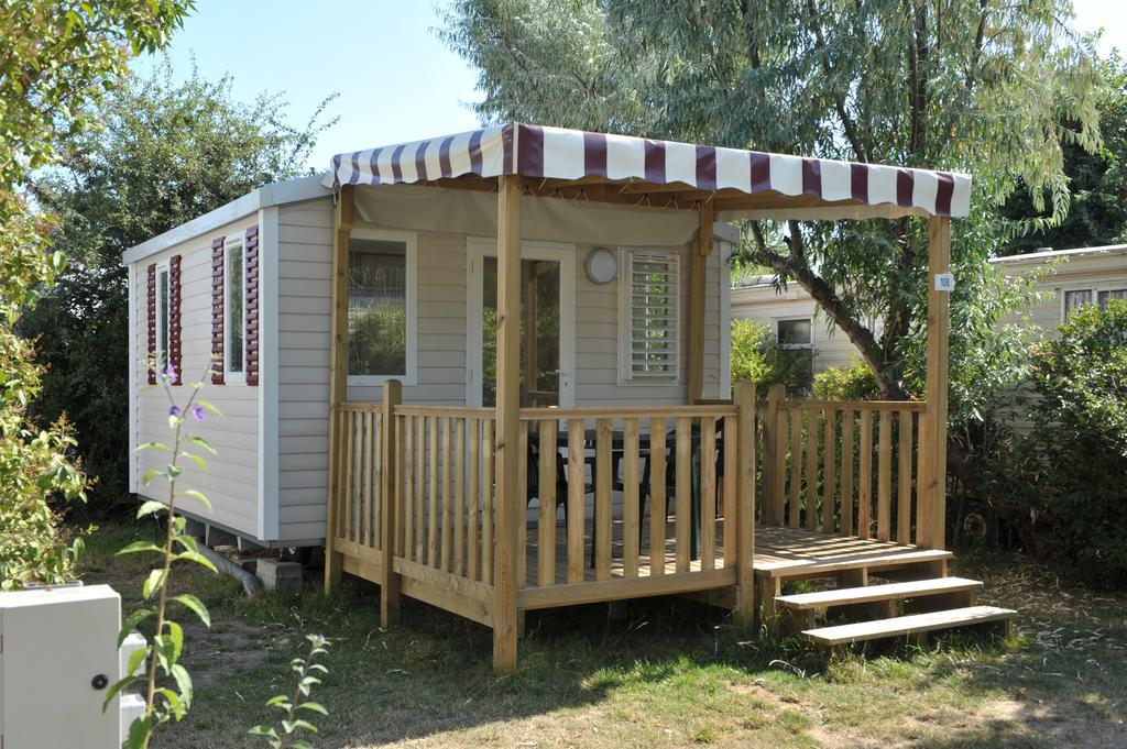 Camping Antioche D'Oleron La Brée-les-Bains 외부 사진