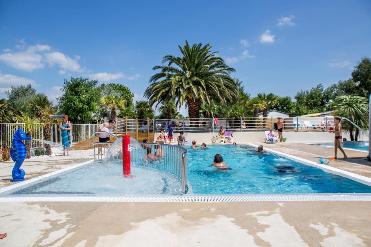 Camping Antioche D'Oleron La Brée-les-Bains 외부 사진