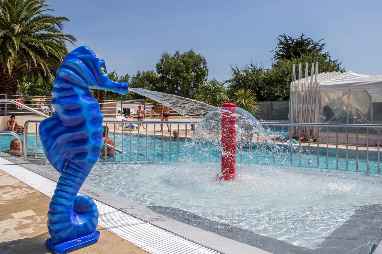 Camping Antioche D'Oleron La Brée-les-Bains 외부 사진